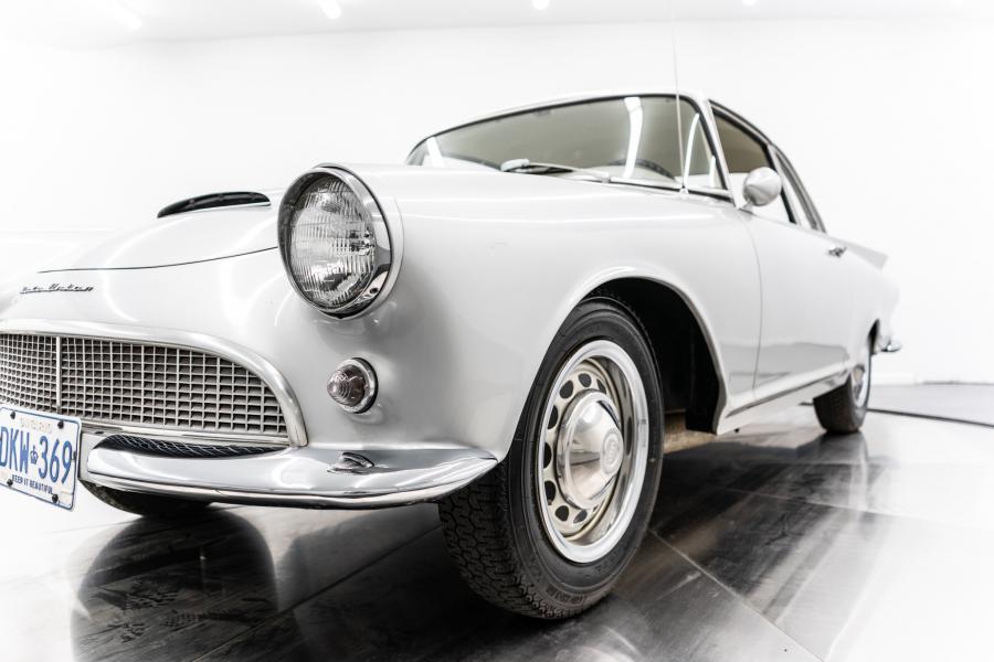 Детали экстерьера Auto Union 1000 SP Coupe 1960 года  (фото 11 из 84)